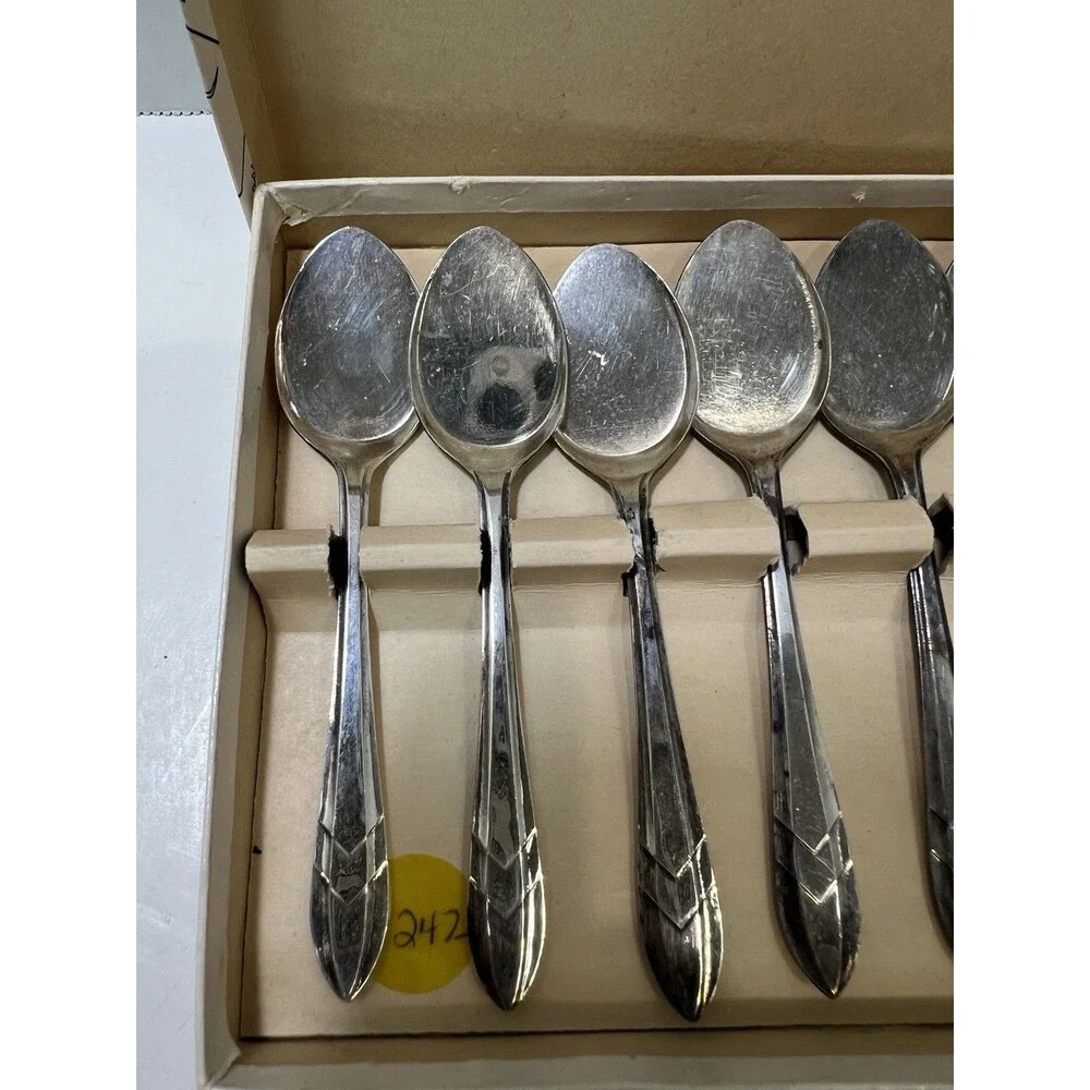 Antique Sheffield England Silverplate Ice Cream Spoons and Tipped Spoons In Box
